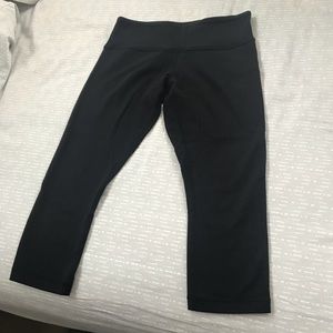 Lululemon cropped leggings